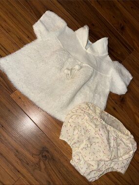0-6m vintage “giltknit” 1970s Cream Knit Baby Dress with Floral Bloomers